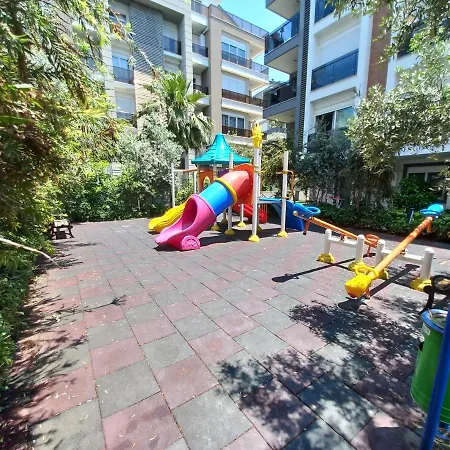 B 1+1 Furnished Near To Sea شقة